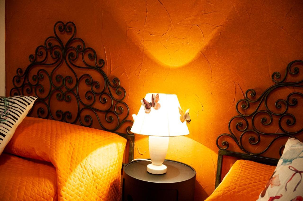 Le Streghe Rooms E Art,Centralissimo Con Garage Su Richiesta リヴォルノ エクステリア 写真