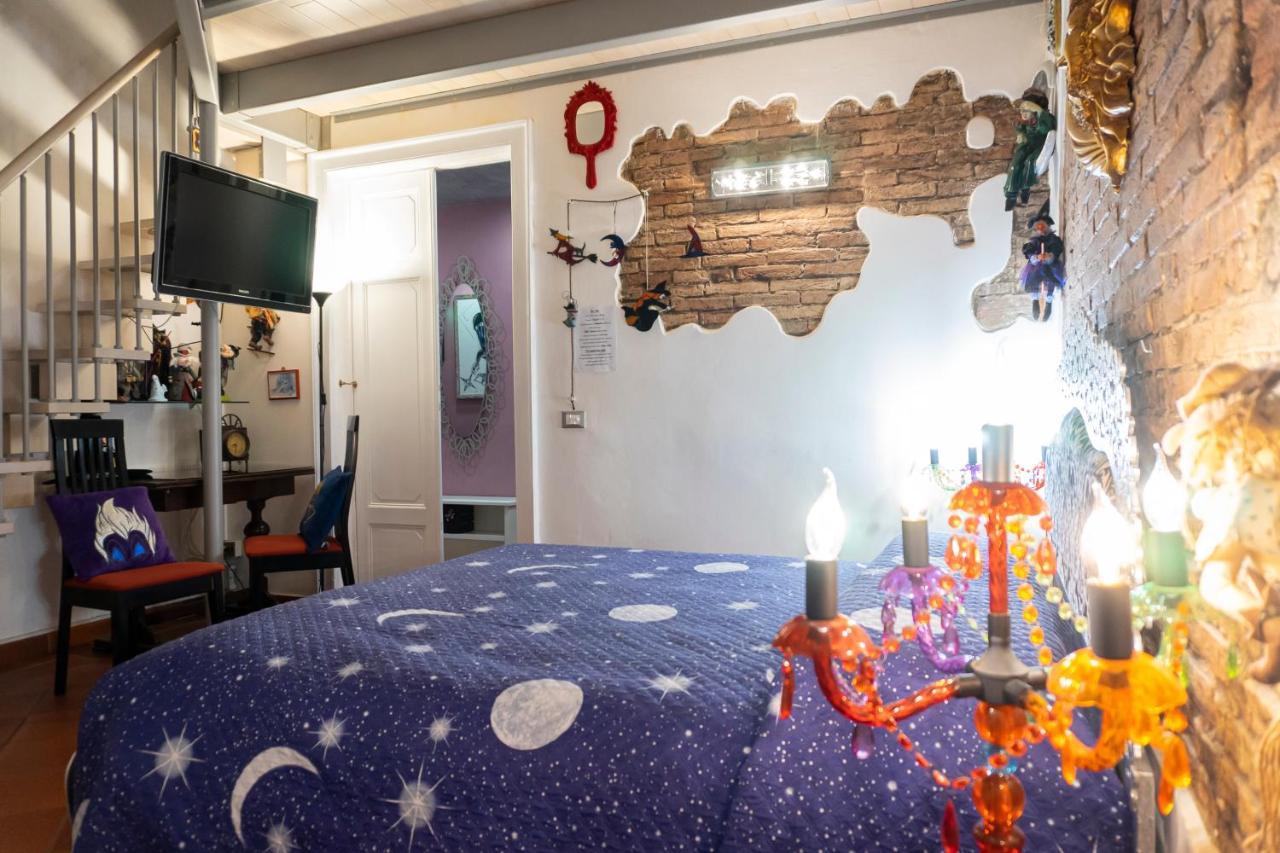 Le Streghe Rooms E Art,Centralissimo Con Garage Su Richiesta リヴォルノ エクステリア 写真