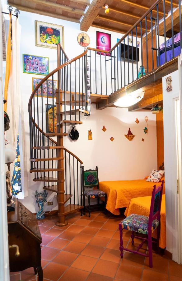 Le Streghe Rooms E Art,Centralissimo Con Garage Su Richiesta リヴォルノ エクステリア 写真
