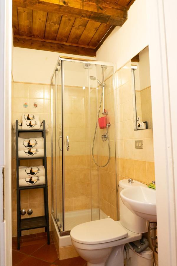 Le Streghe Rooms E Art,Centralissimo Con Garage Su Richiesta リヴォルノ エクステリア 写真